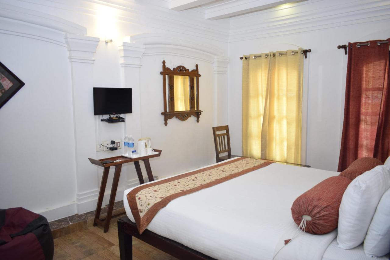 เลอ ชาโต - อะ เฮอริเทจ บูทิก โฮเต็ล Hotel ปอนดิเชอรี ภายนอก รูปภาพ